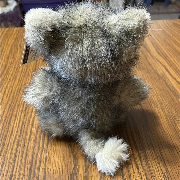 NWT Gray Wolf Stuffed Animal Toy - Picture 4 of 7